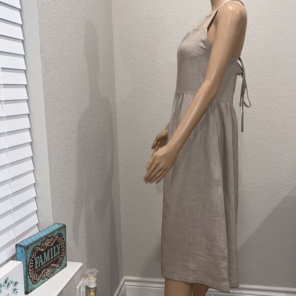 V ery j nude linen dress - Picture 2 of 7
